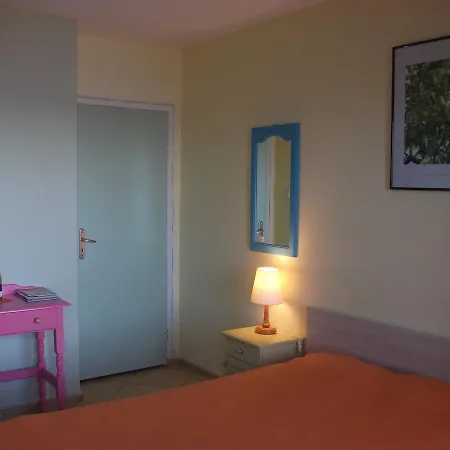 бряг на радостта Joy * Sozopol